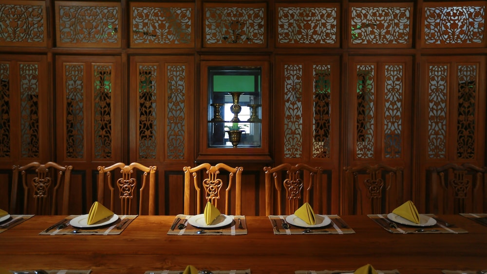Yoho Monsoon Villa