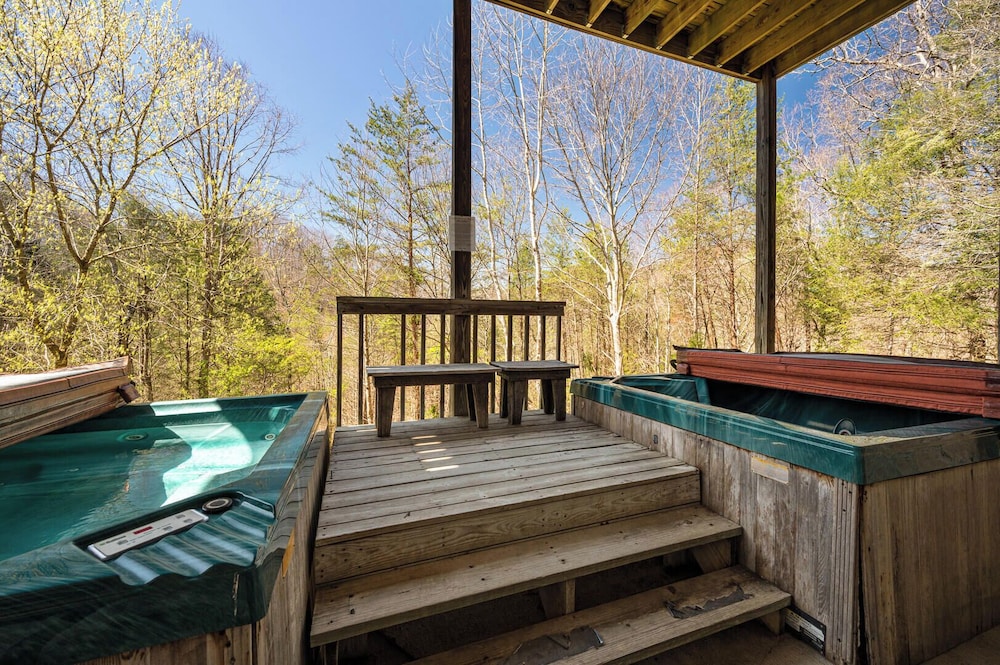 Country Pines Lodge