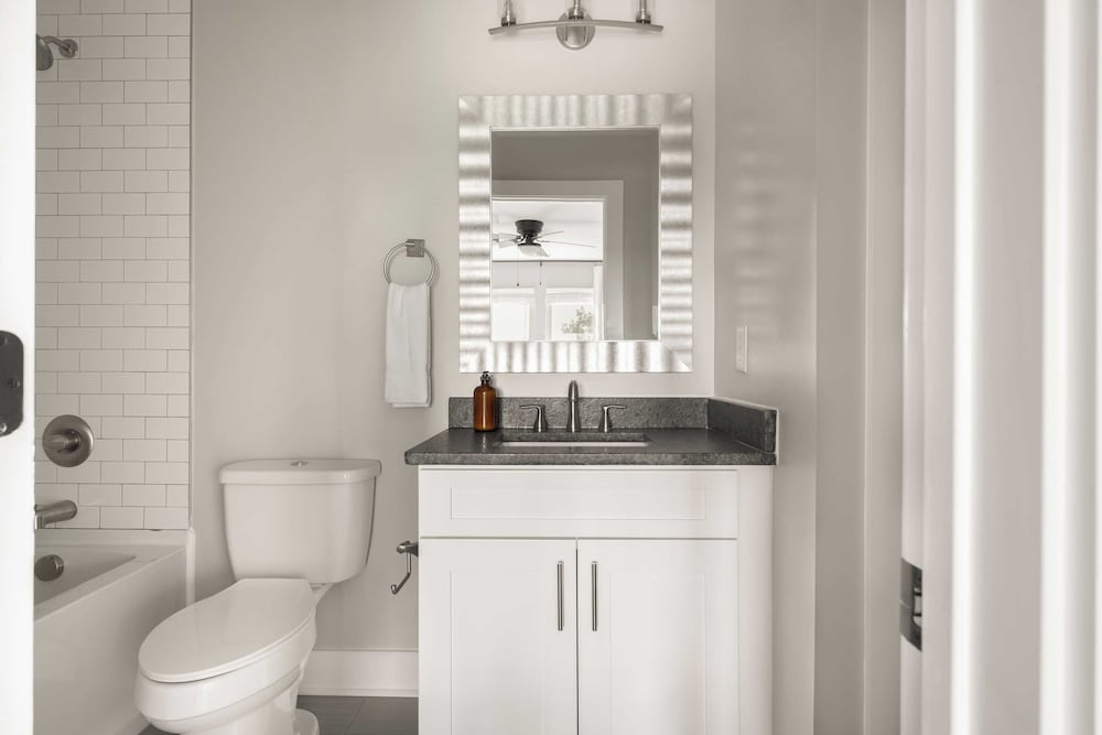 8 Nashville Homes w/ 21 Bedrooms, 21 Baths & Space for 74, Just Minutes From Broadways Nightlife, Dining, and Music Scene Cherokee by Avantstay