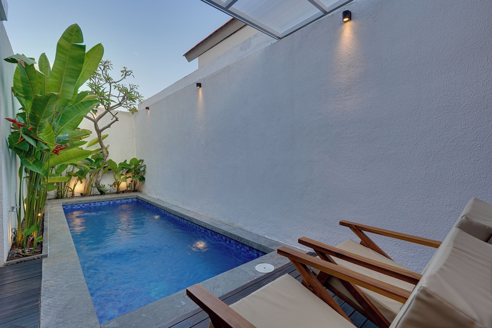 LaLuxe Villa and Residence