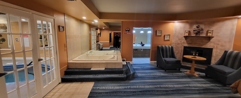 Downtown Delight 2BR Getaway Pool