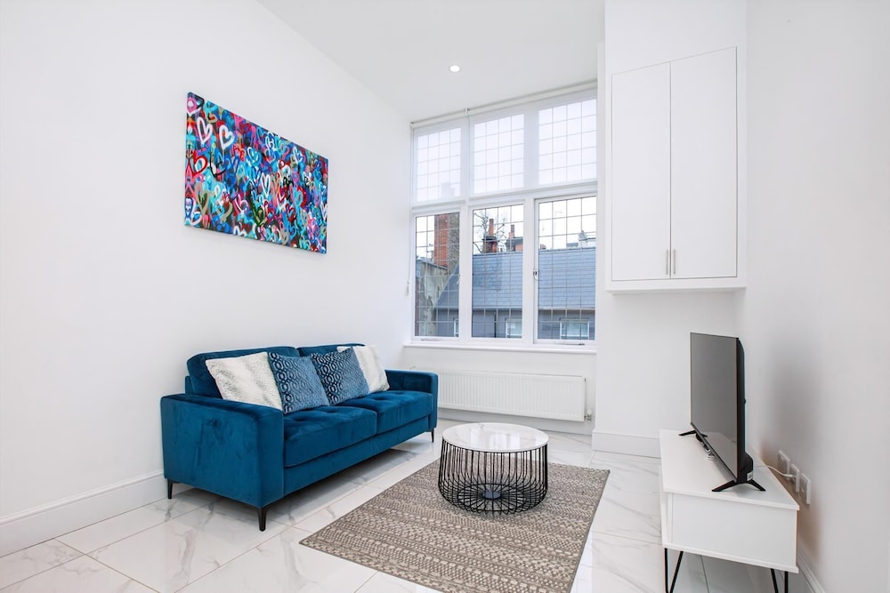 Stylish Harley Street Apartment
