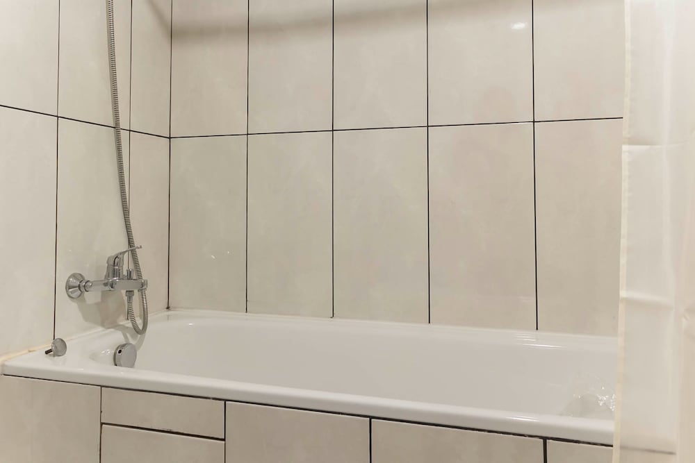 Chic And Cozy 2Br Grand Kamala Lagoon Apartment, เบคาซี - 13