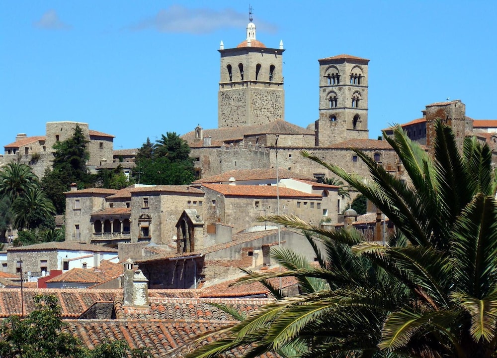 Hostal - Restaurante Emilia