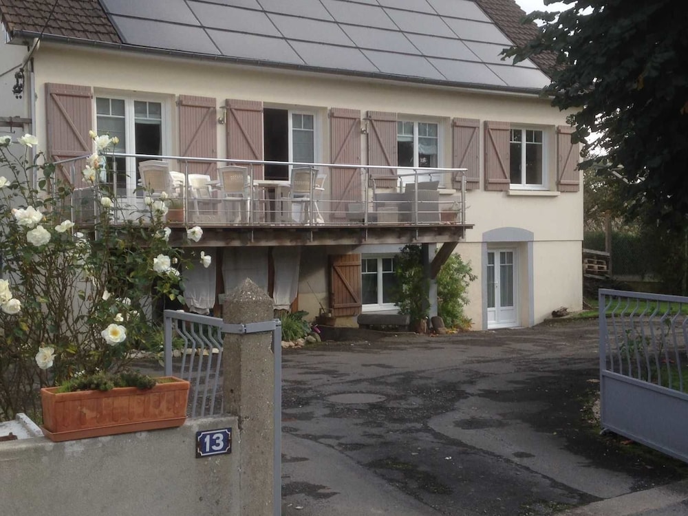 Chambres d'Hotes Hola en Laval — other