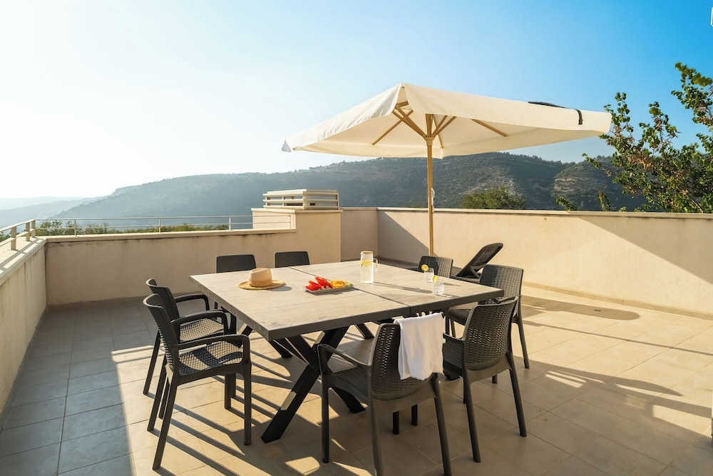 Keshet Eilon View Retreat by Sea N' Rent