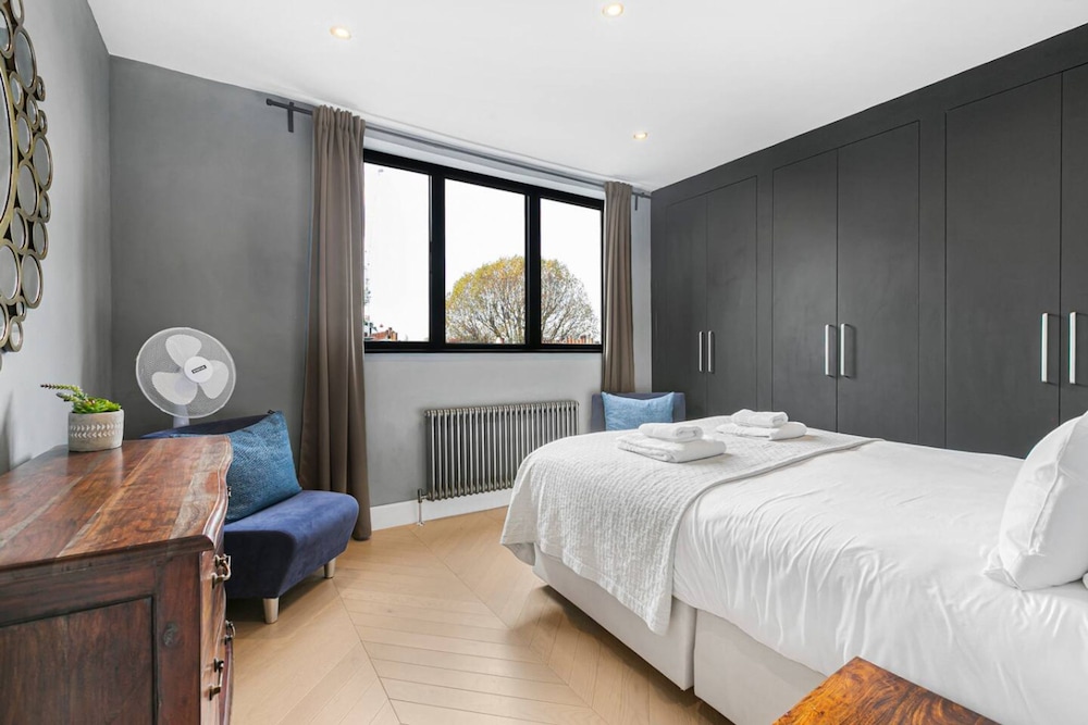 Luxury Kensington Penthouse With Huge Roof Terrace