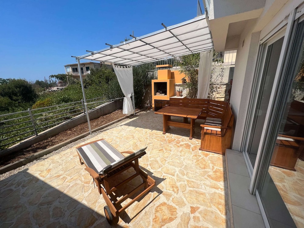 Apartment in Dolac Near the Sea view 2