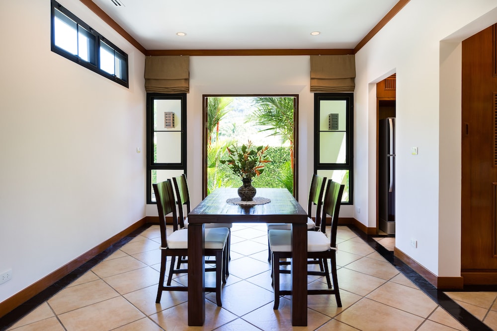 Nai Harn Baan-Bua Villas