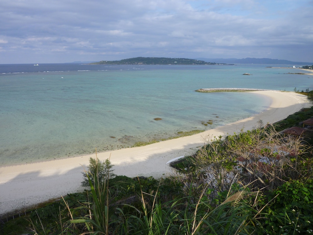 Hibis Resort