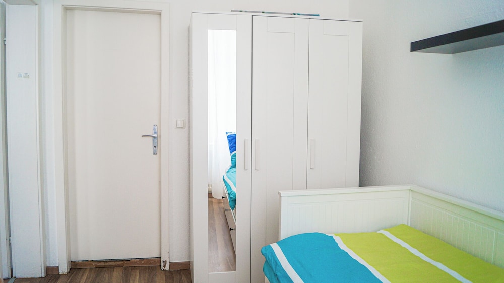 Group Stay Comfortable Multi Apart