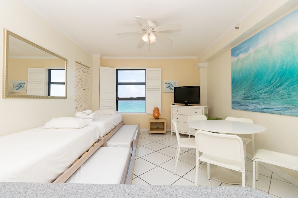 703 Ocean View Hollywood Beach view 4