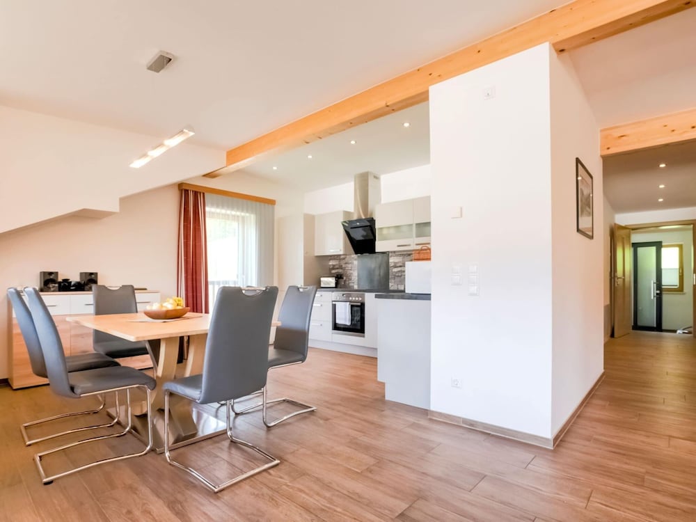 Sunlit Apartment near Ski Area in Weissensee view 5