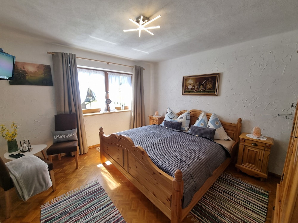 Large, Detached Holiday Home in Muhr