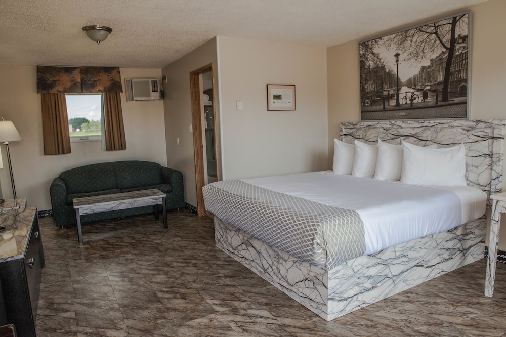 Canadian Motel North Battleford