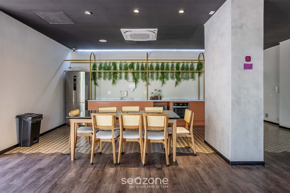 Studios in a Condo With a gym in Indianopolis - COI