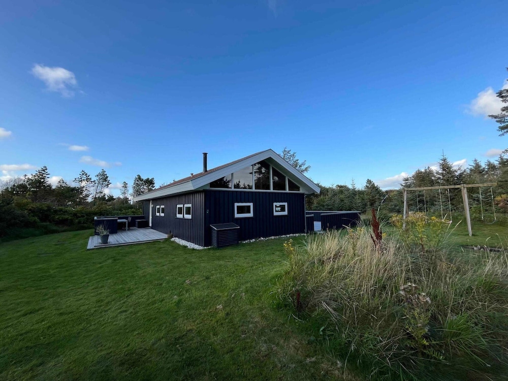 5 Star Holiday Home in Lokken