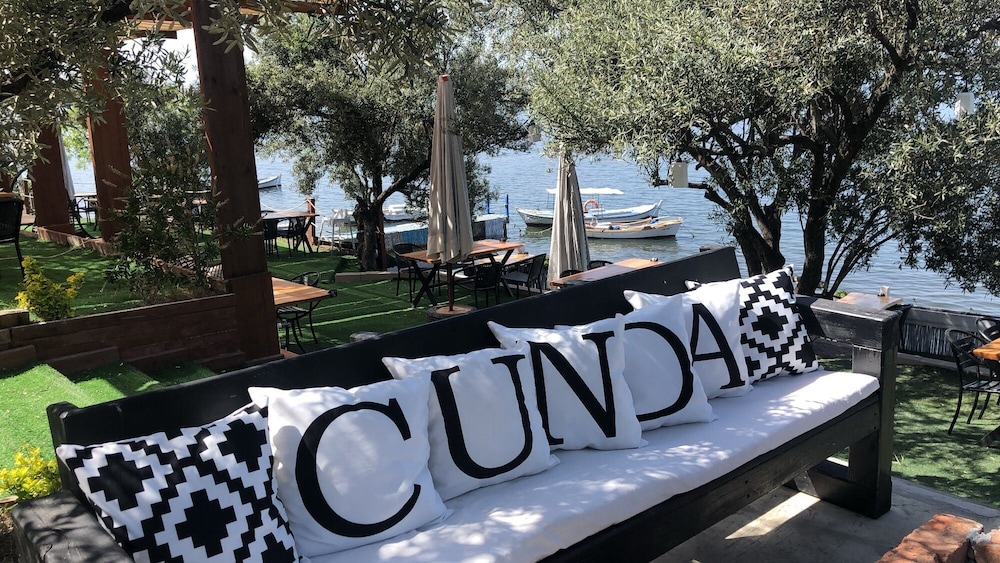 QCUNDA OTEL RESTORAN - Image 33