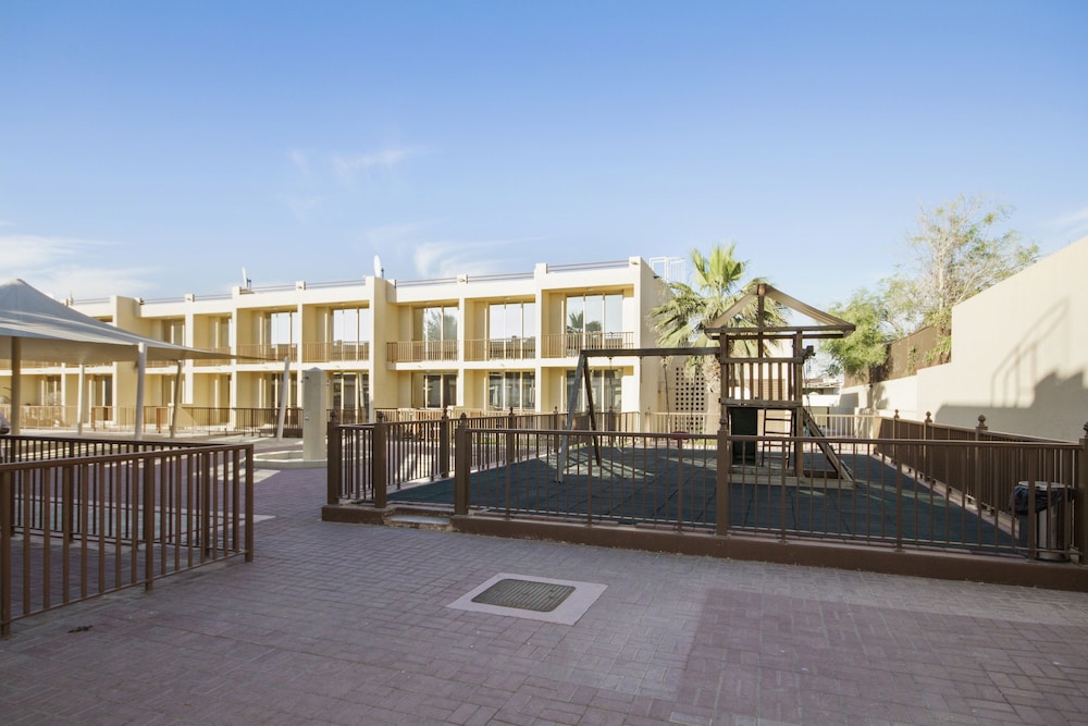 Bespoke Residences - Waikiki Townhouses