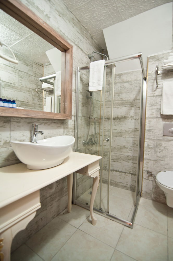 Vali Konak Otel - Image 7