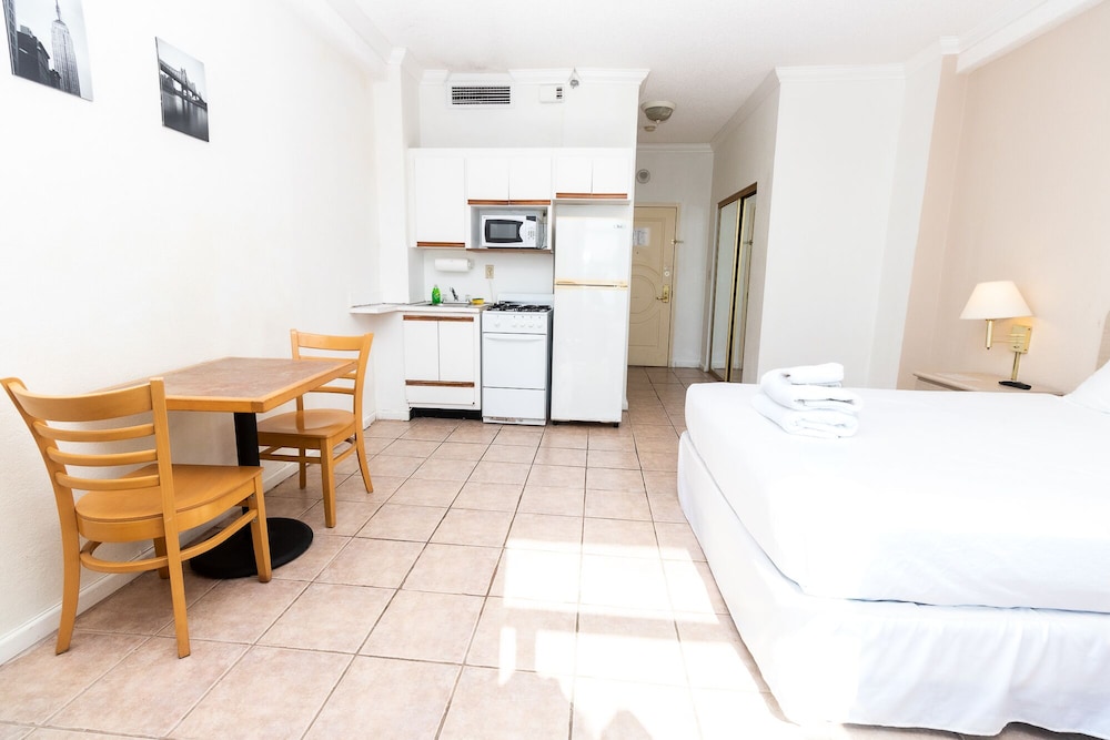 770 Ocean View Hollywood view 4