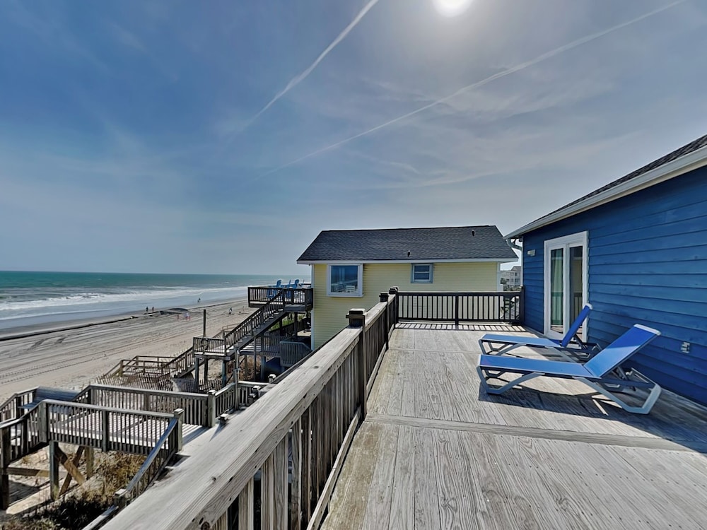 Ocean Splendor by Topsail Realty