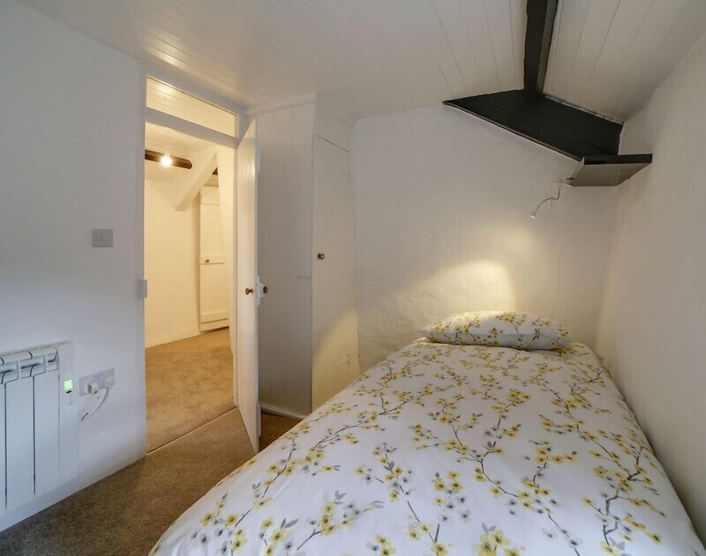 Dane Cottage