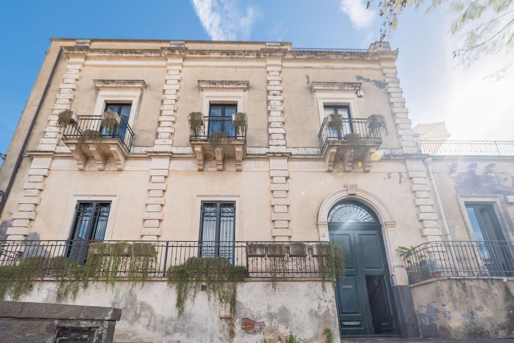 Etna & Mare Escape Catania by Wonderful Italy