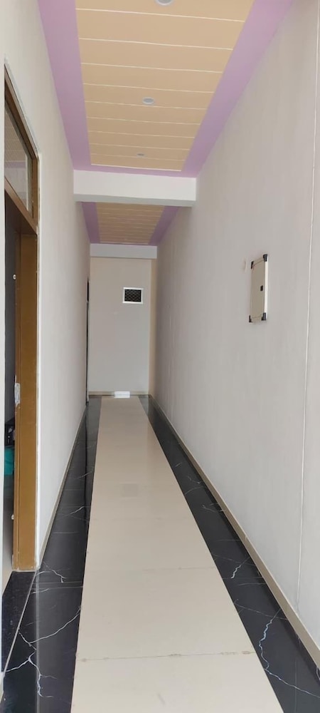 Kanak Hotel & Restaurant