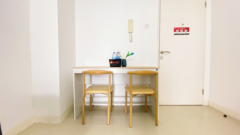 Relaxing And Homey 2Br At Bassura City Apartment
