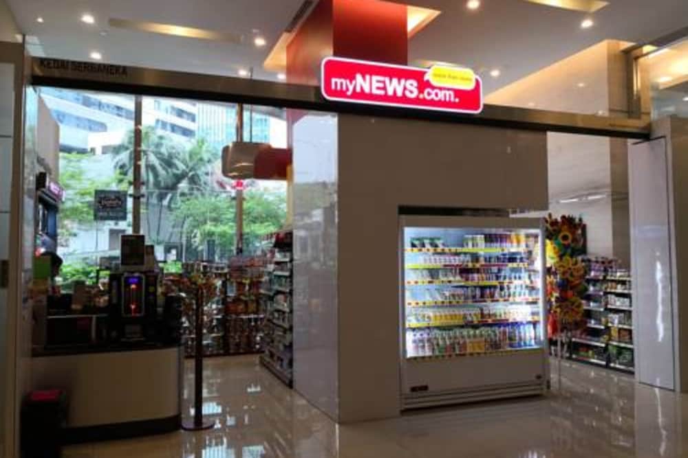 Binjai8 by Plush