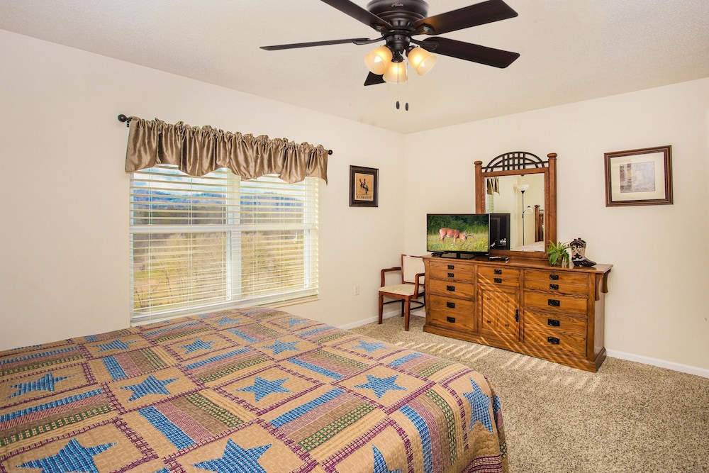 Whispering Pines 651 view 5