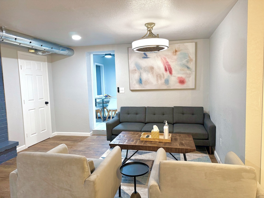 7BR Comfort Haven For 16 I Next to Tinker I EC