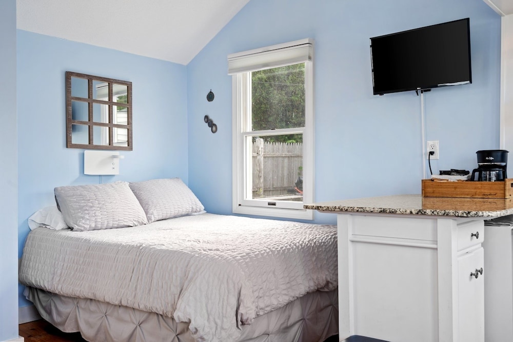Shore Delight Studio for 2!