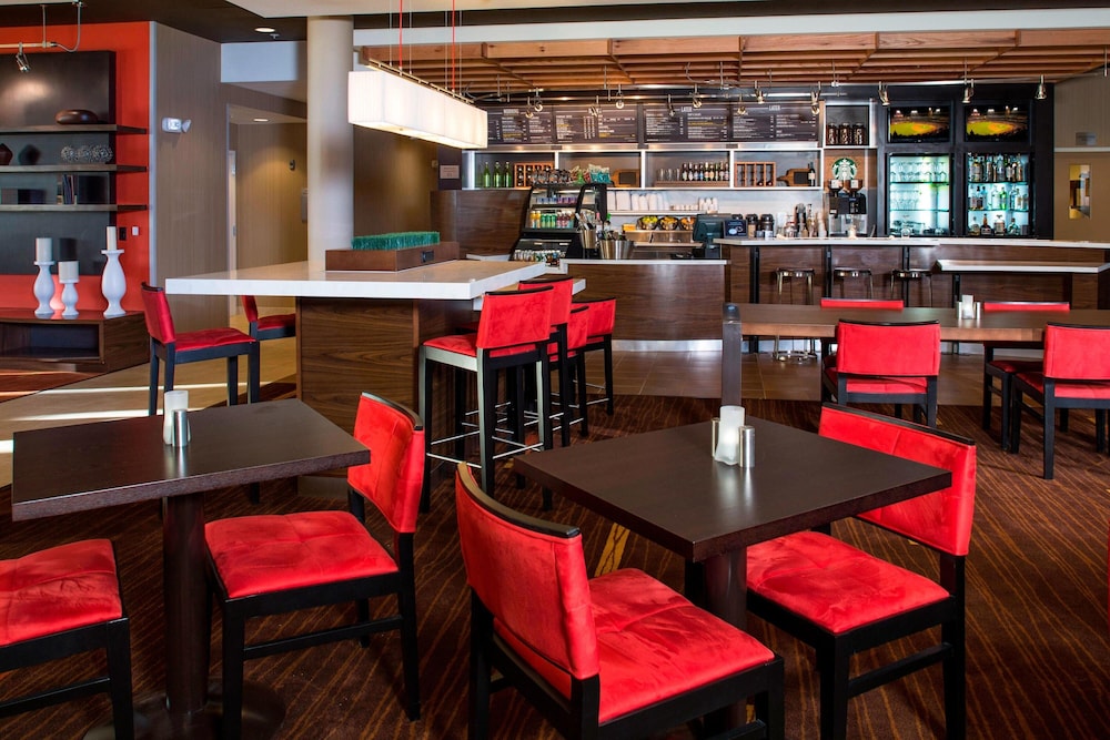 Courtyard by Marriott Dallas Midlothian-Midlothian Conf Ctr - Property Image 9