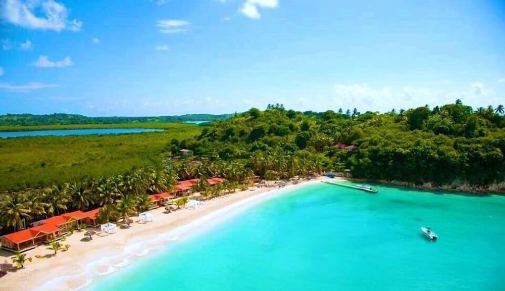 Abaka Bay Resort