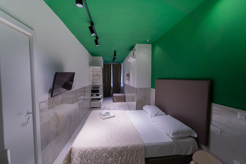 P.C. Boutique H. Napoli Centro by ClaPa Group Dislocated Hospitality