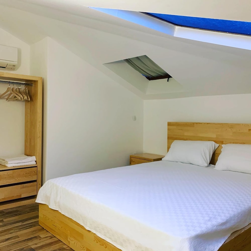 THE PENTHOUSE WİTH TERRACE