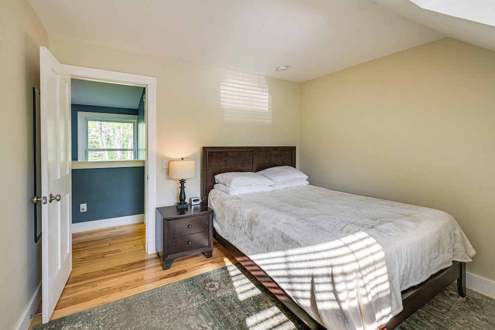 1 Mi to Acadia National Park: Spacious Retreat!