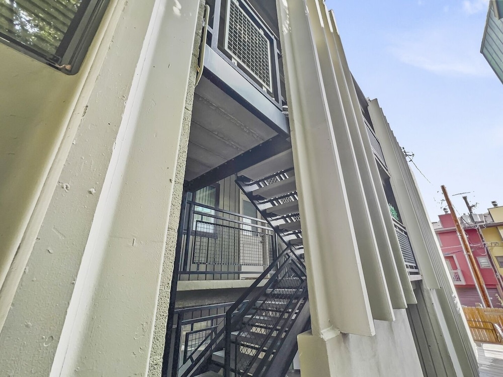 Freshly Updated Condo, Across The Street From The Resort Edel O 2 Bedroom Apts