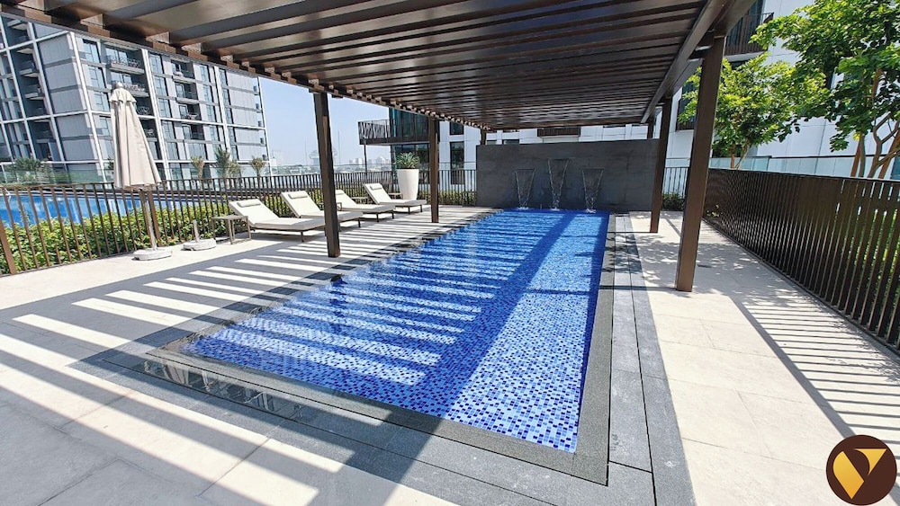 Vogue Creek Crescent Balcony Pool View