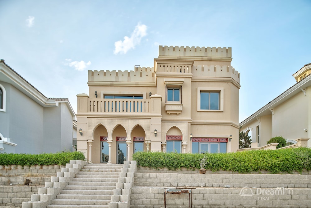 Dream Inn Dubai-Palm Island Retreat Villa