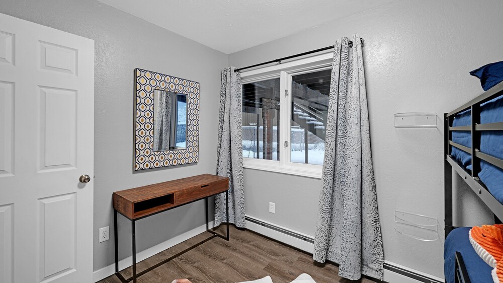 Fairbanks Fox Den 2 Bedroom Townhouse