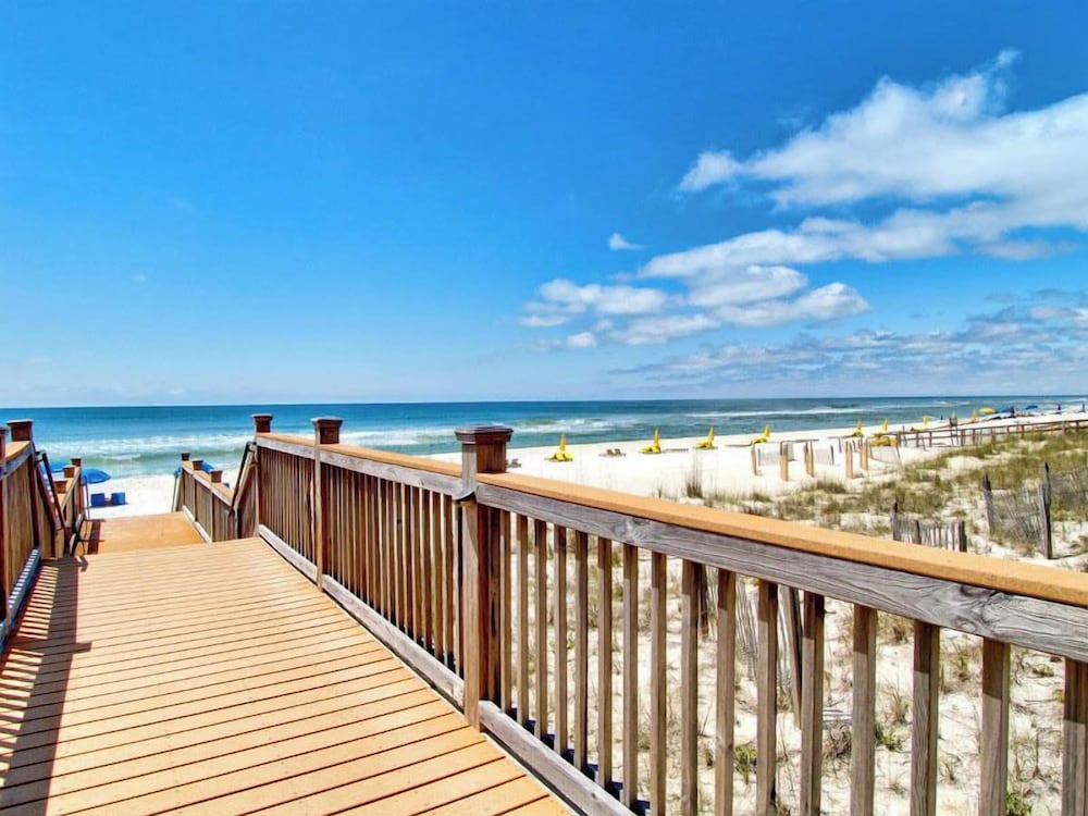 Palacio #202 by Southern Vacation Rentals