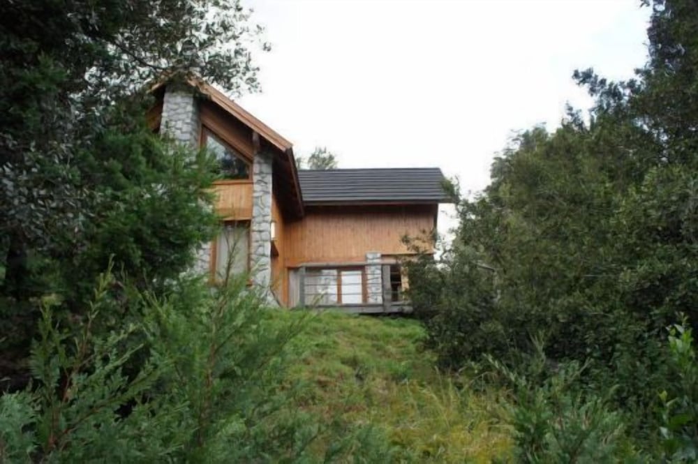 Las Morillas Huemul Lodge