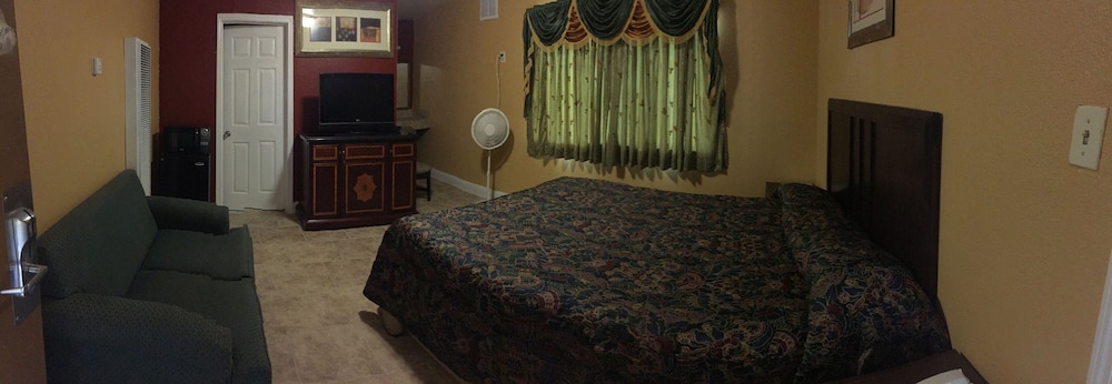 Oakland Vacations - M B Motor Inn - Property Image 13