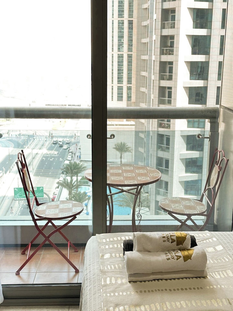 2BR Luxury Apartment Sea View