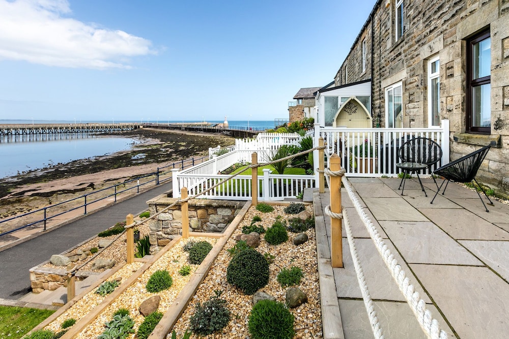 Old Coastguard Cottages