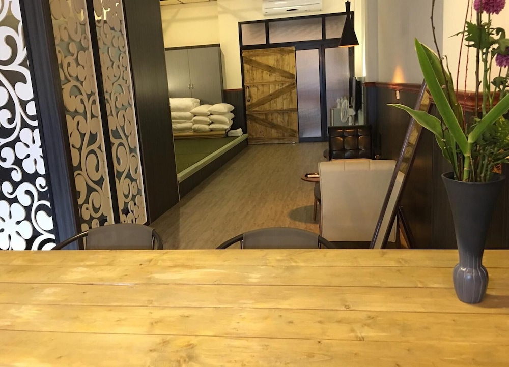 Aitabi Hostel