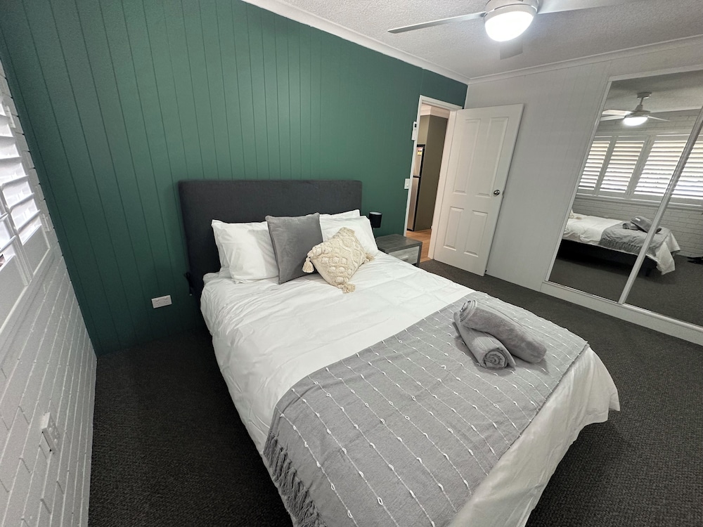 Central Cullen Apartments